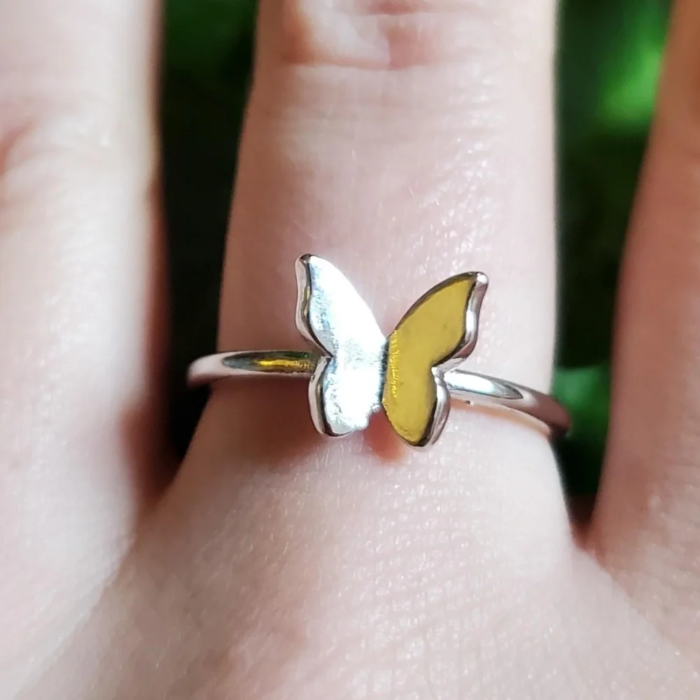 NWOT Dainty Silver Butterfly Ring
